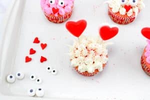 valentine love monster cupcake